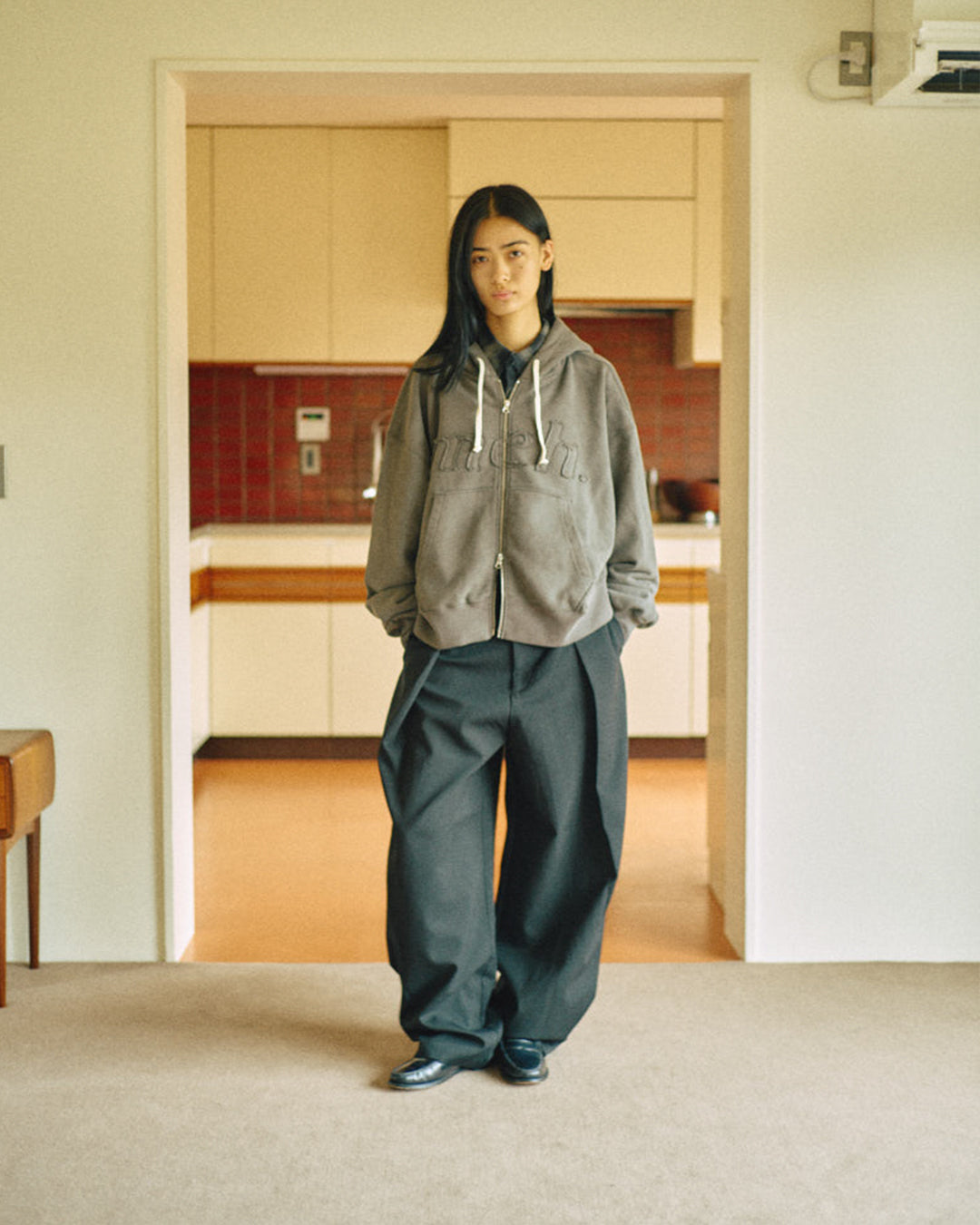 Alive Hoodie -Chacol Gray- - 24