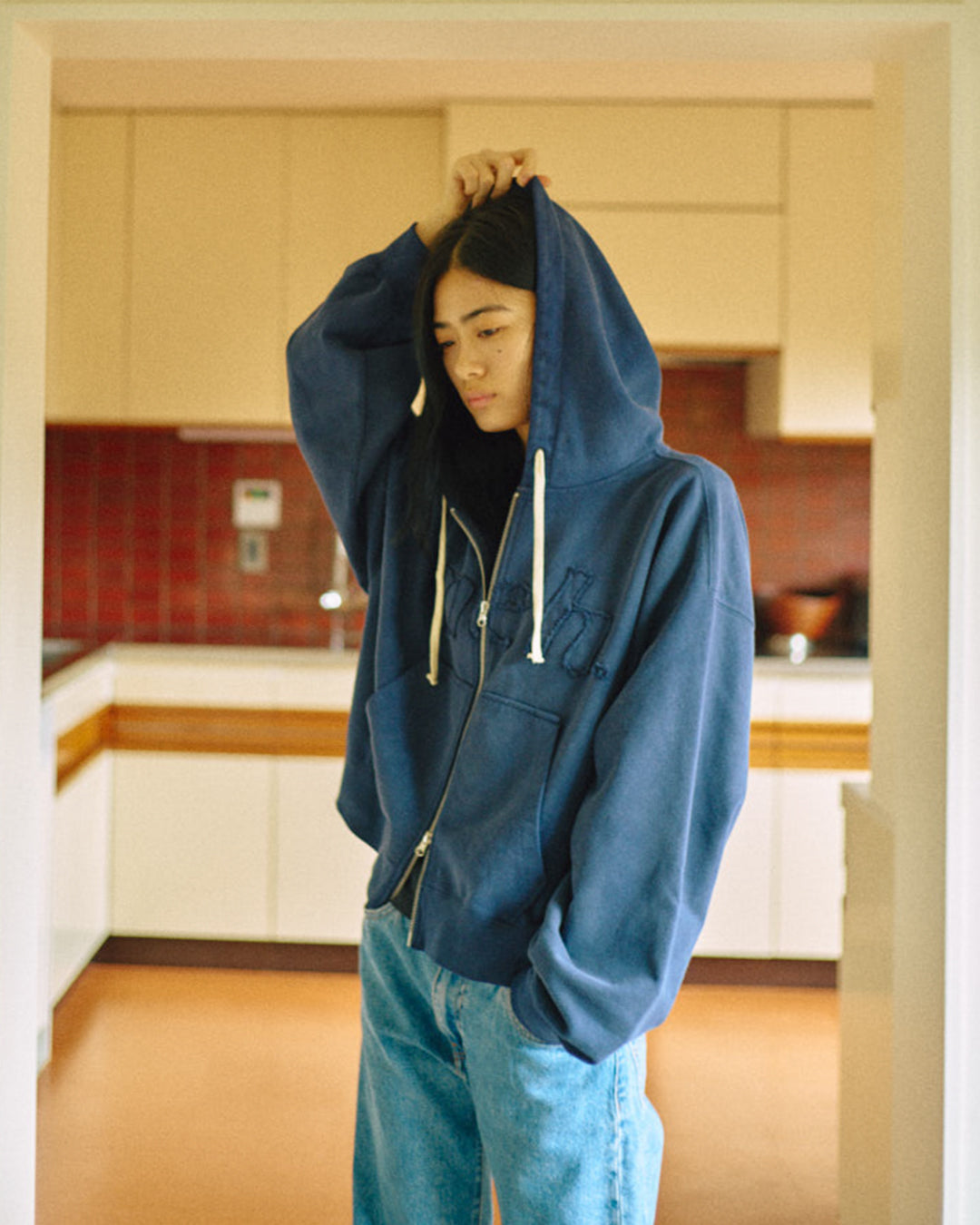 Alive Hoodie -Navy- - 16