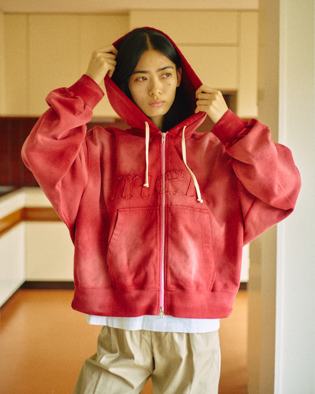 Alive Hoodie -Red- - 04