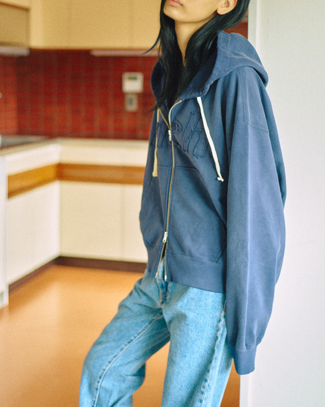 Alive Hoodie -Navy- - 15
