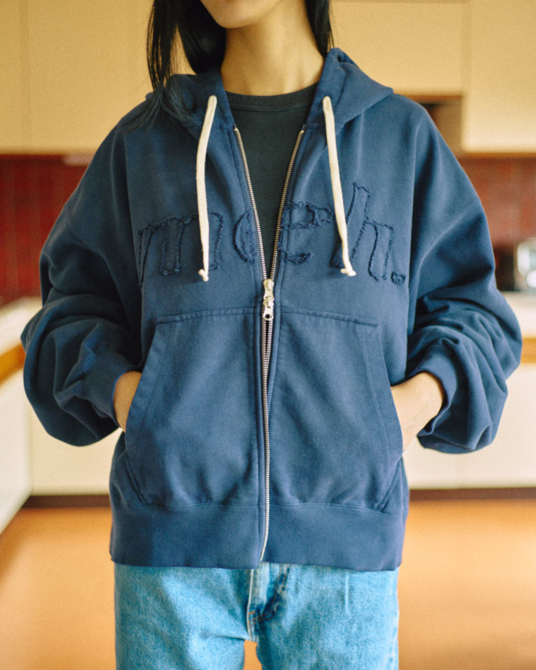 Alive Hoodie -Navy- - 09